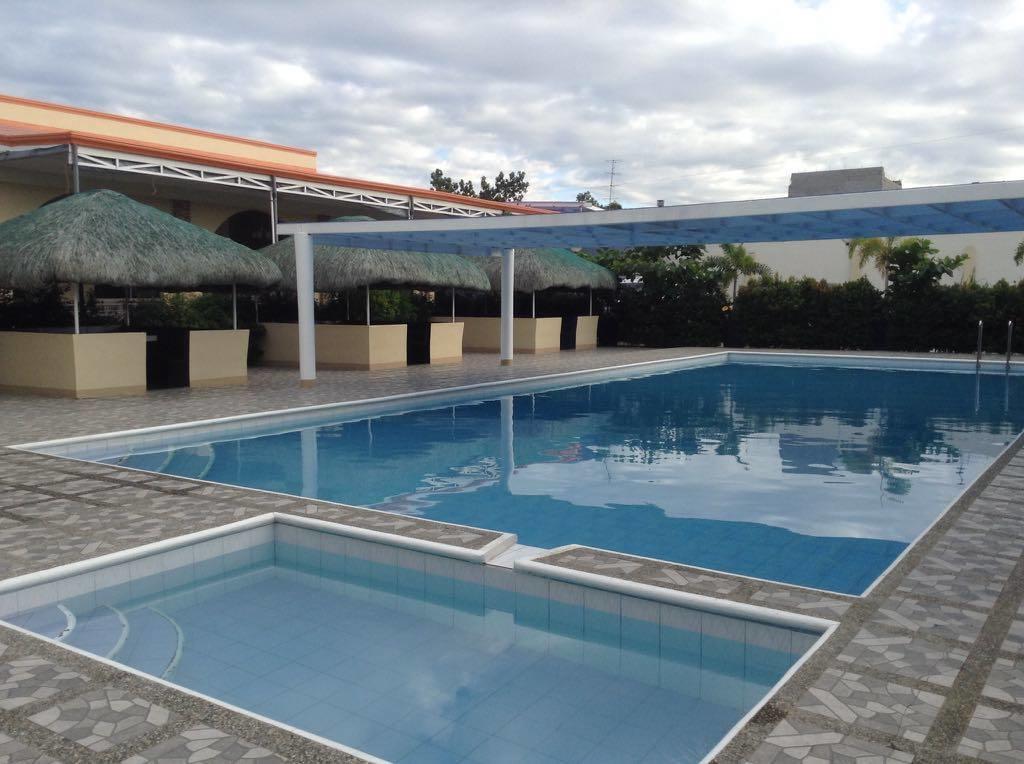 Ukl Ever Resort Hotel Laoag Εξωτερικό φωτογραφία