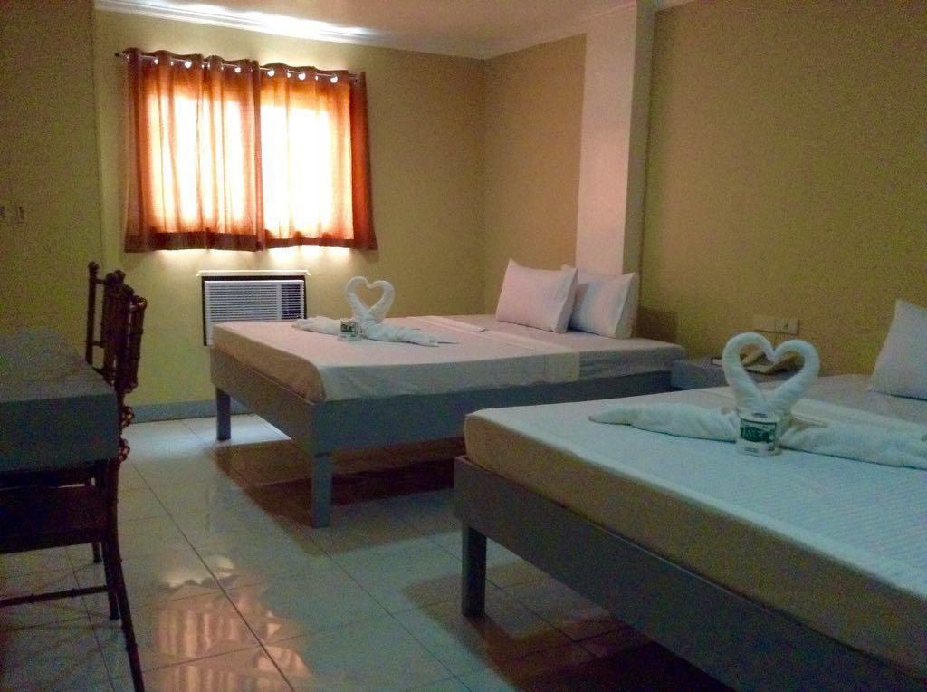 Ukl Ever Resort Hotel Laoag Εξωτερικό φωτογραφία