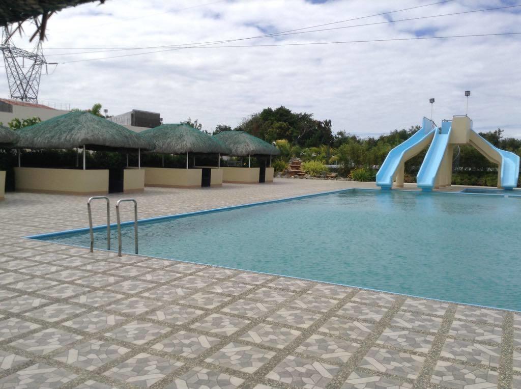 Ukl Ever Resort Hotel Laoag Εξωτερικό φωτογραφία